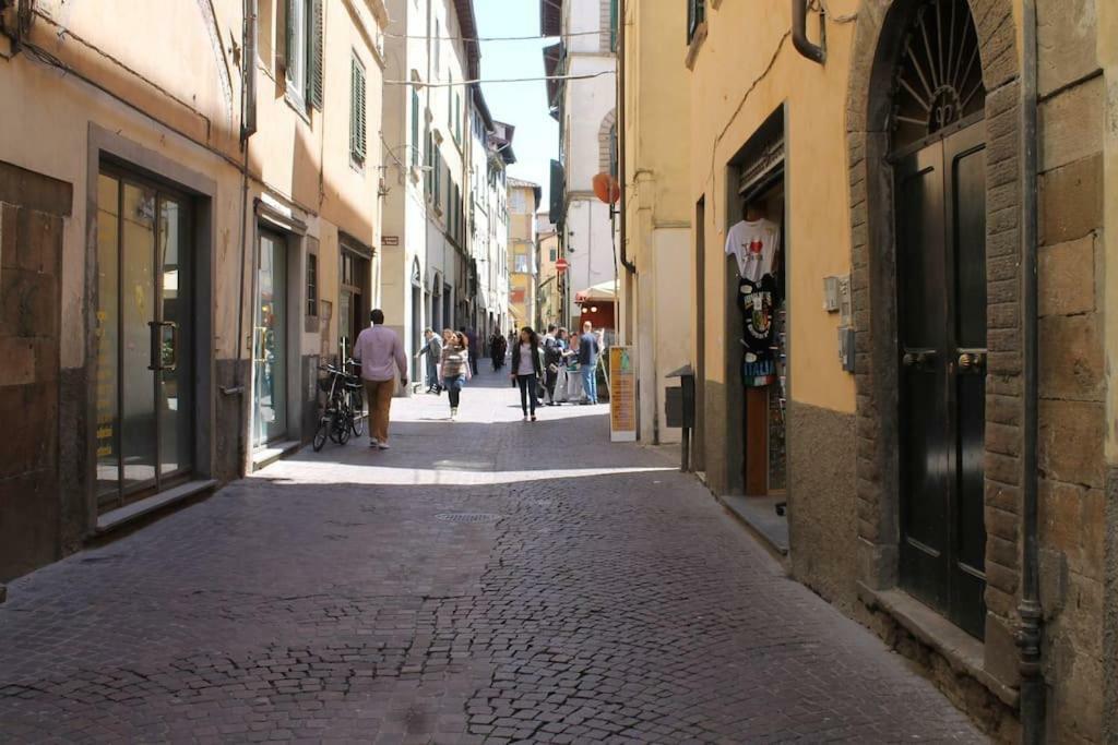 Appartamento Moderno In Centro Storico Lucca Exteriér fotografie