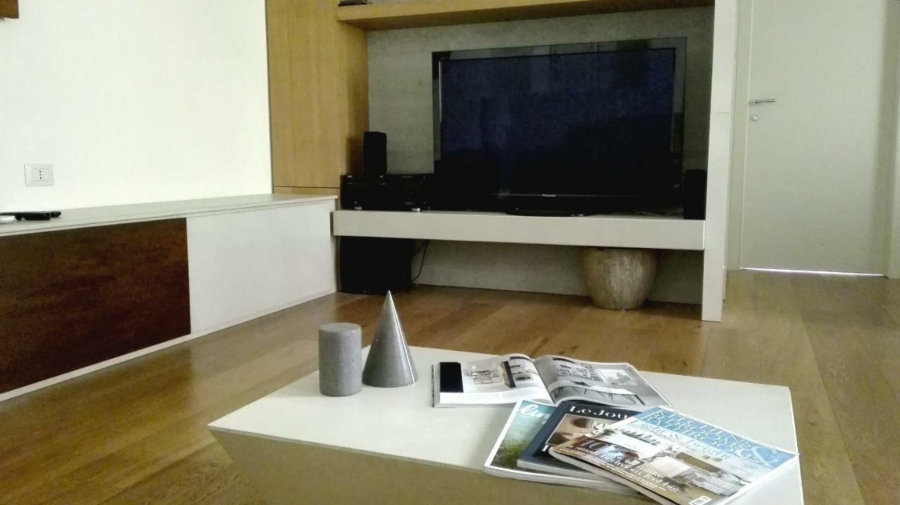 Appartamento Moderno In Centro Storico Lucca Exteriér fotografie